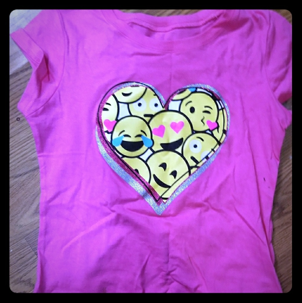 Girls emoji shirt